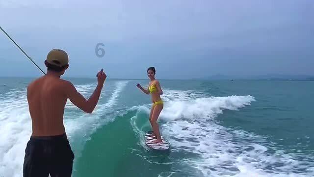 逃离幽灵之林