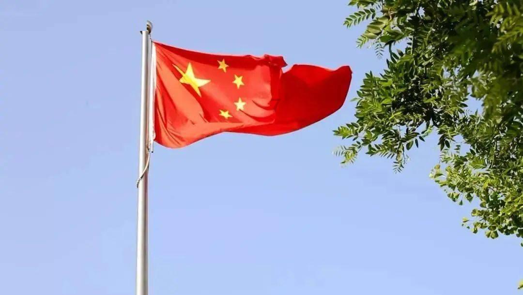 专家建议法定婚龄降到18岁，你是赞成还是反对？游戏画面