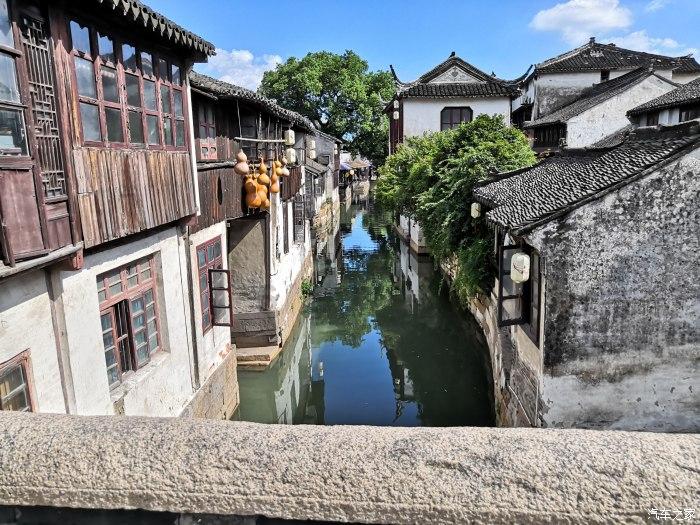 辣妹子携手《傲椒的湘菜》第三季:共赴湖湘美食人文之旅