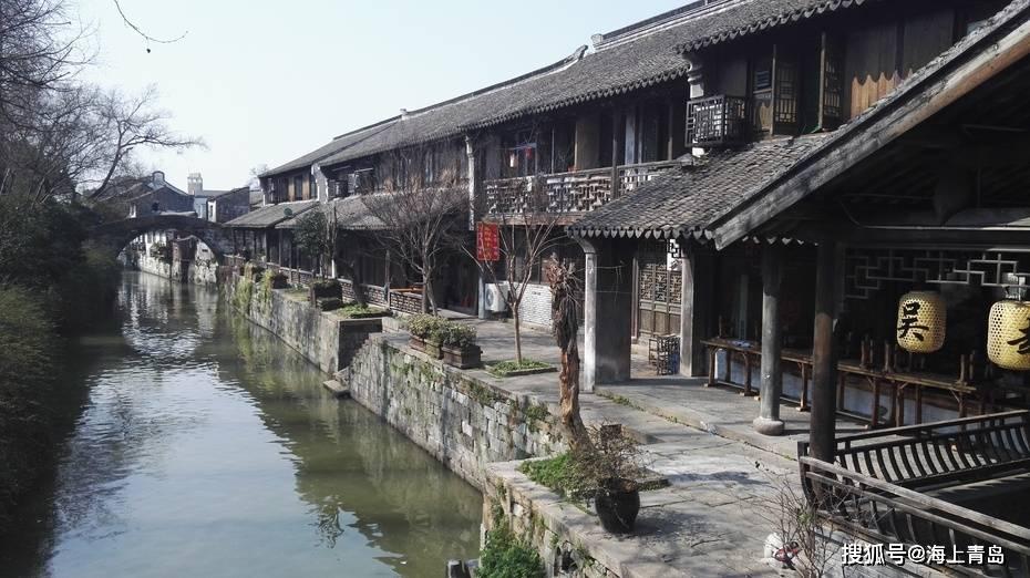 小镇惊魂