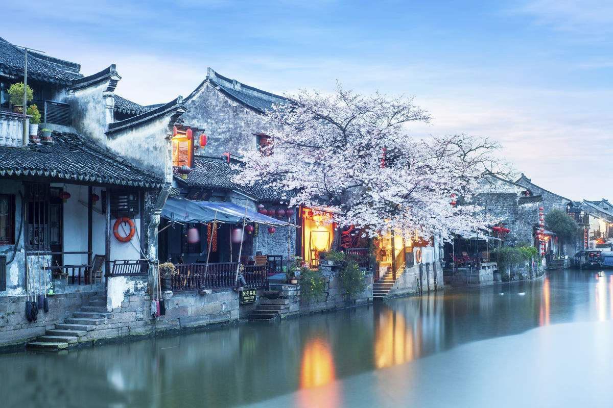 可爱吊带裙